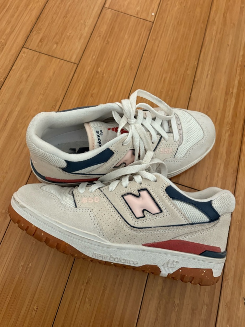 New Balance Womens 550 Sneakers in Sea Salt Quartz Pink Astro Dust - Picture 4 of 4